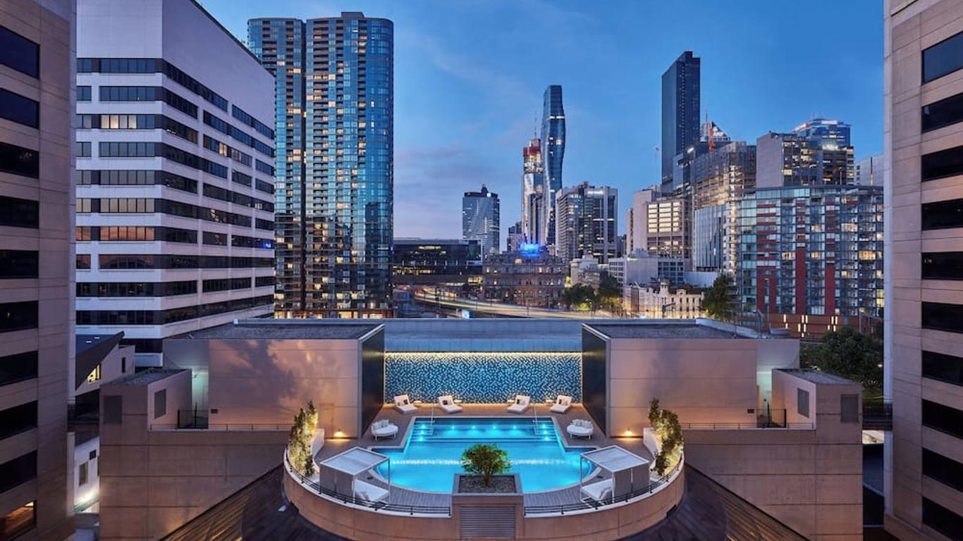 Crowne Plaza Melbourne