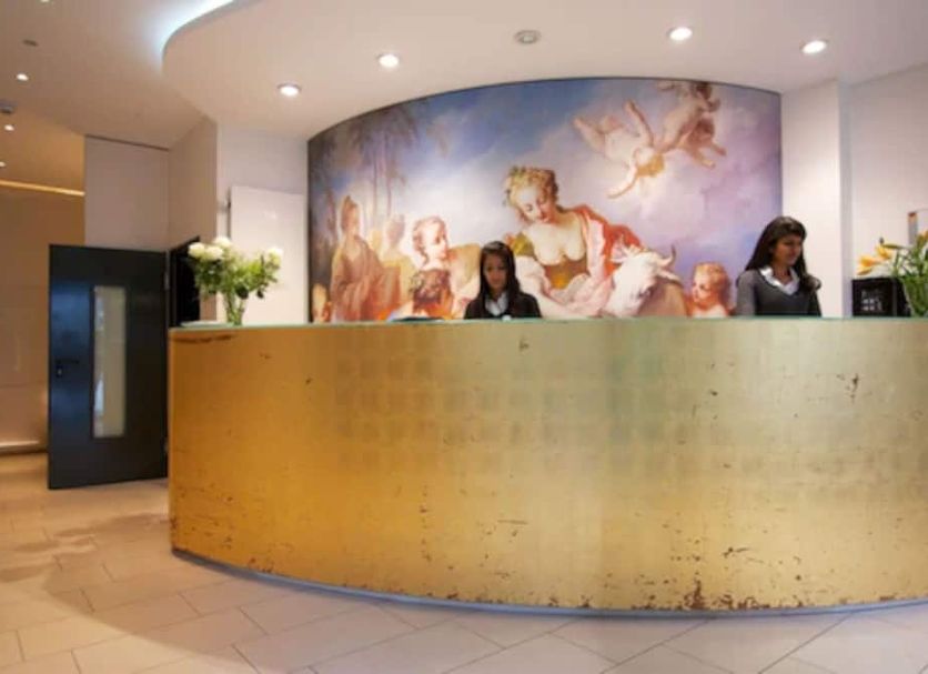 Front desk Photo