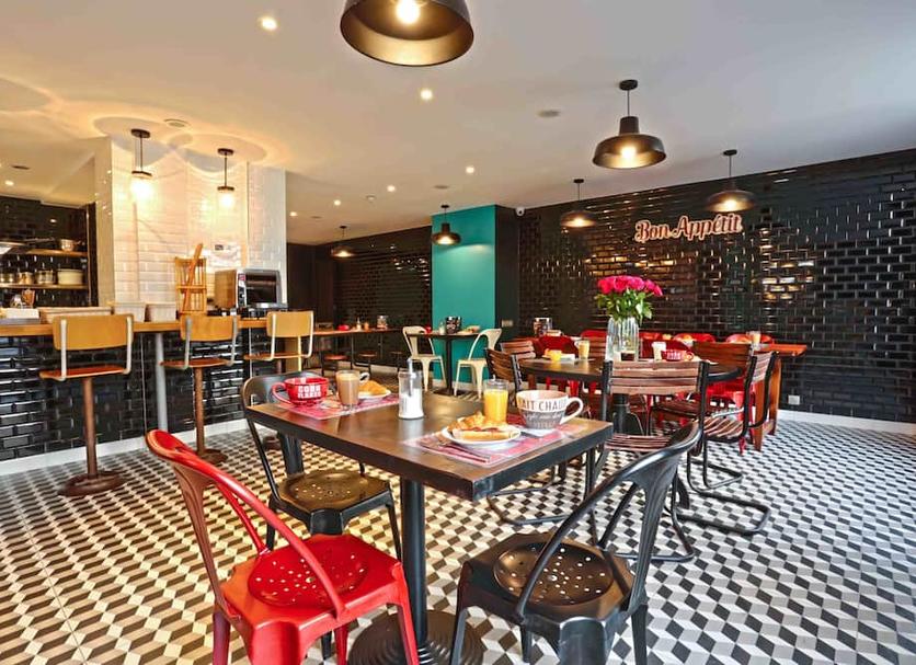 Restaurant Photo