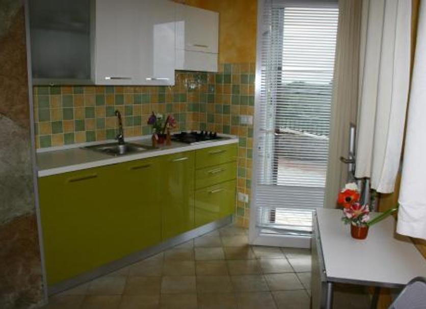 Kitchen Photo