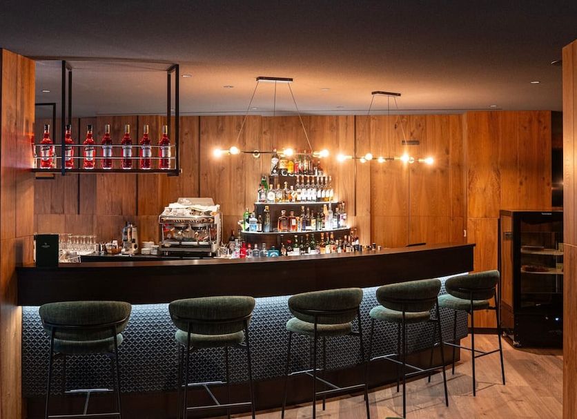 Bar Photo