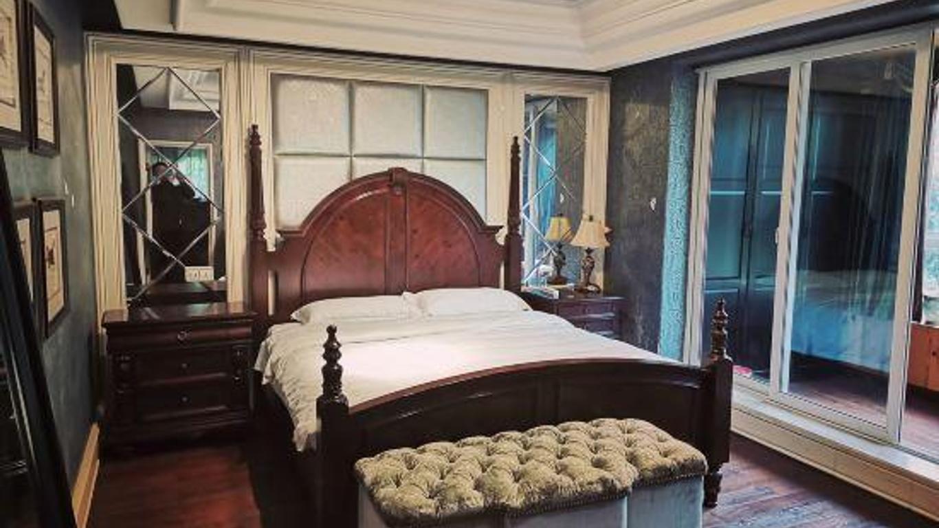 Oriental Landscape Holiday Hotel