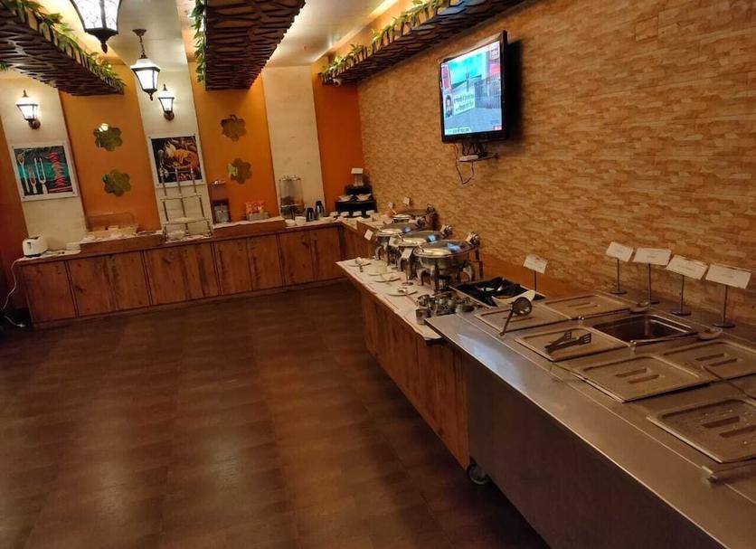 Buffet Photo