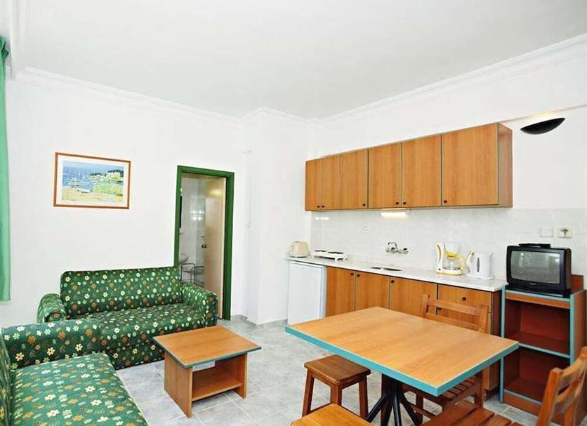 Kitchen Photo