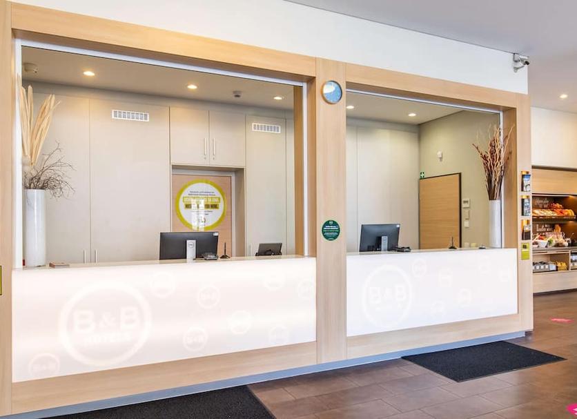 Front desk Photo
