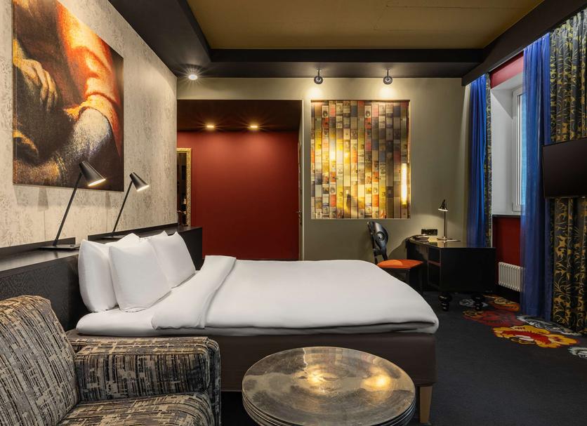 Bedroom Photo