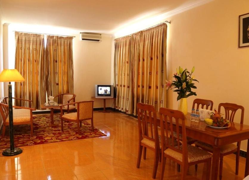 Dining room Photo