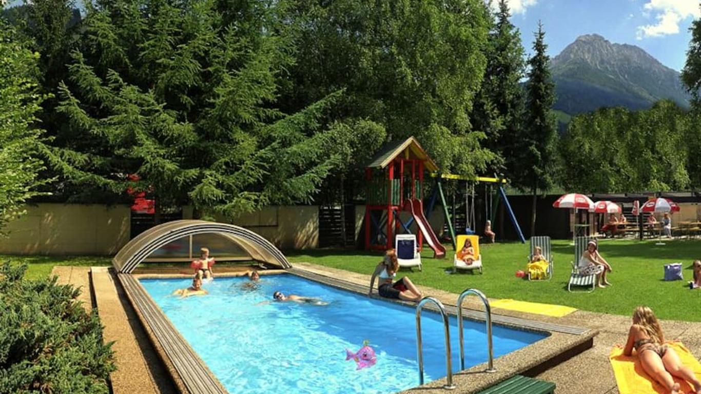 Hotel Alpina