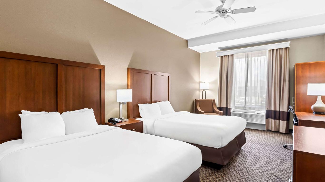 Comfort Inn & Suites