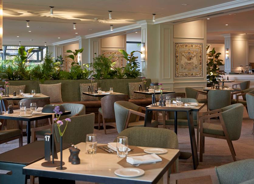 Restaurant Photo
