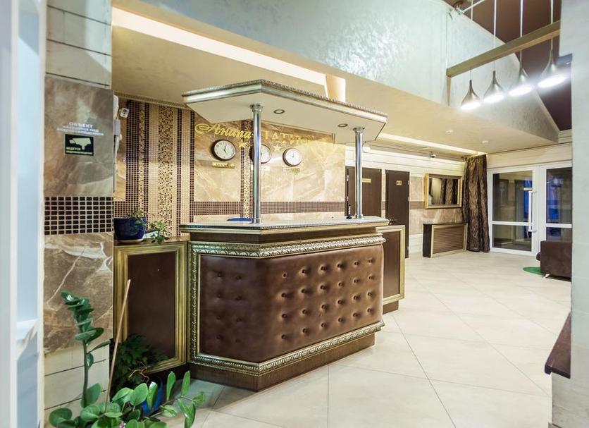 Front desk Photo