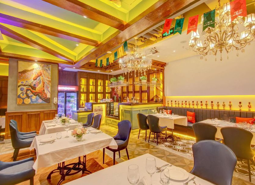 Restaurant Photo