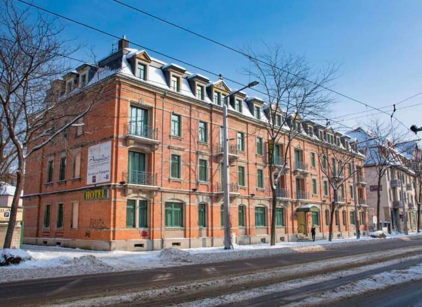 Building Photo