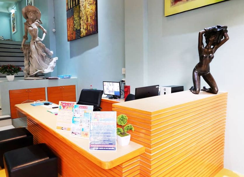 Front desk Photo