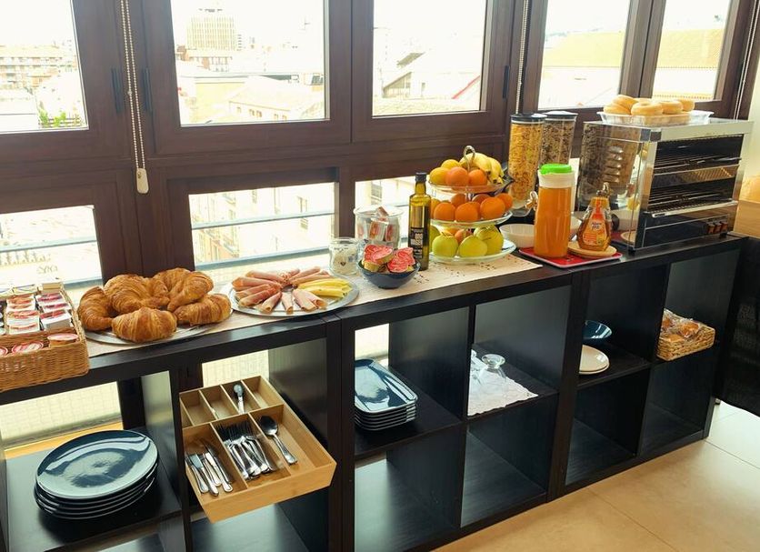 Buffet Photo