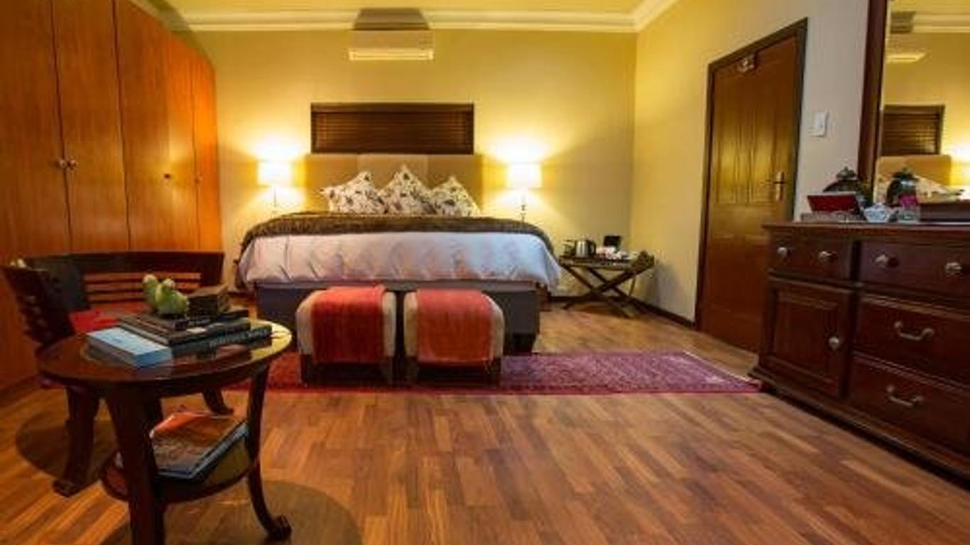 Spacube Luxury Suites and Spa