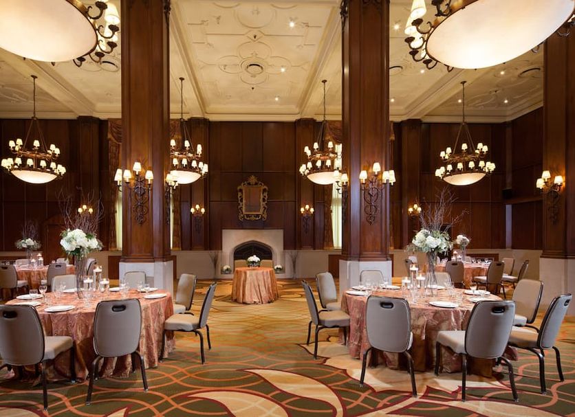 Banquet hall Photo