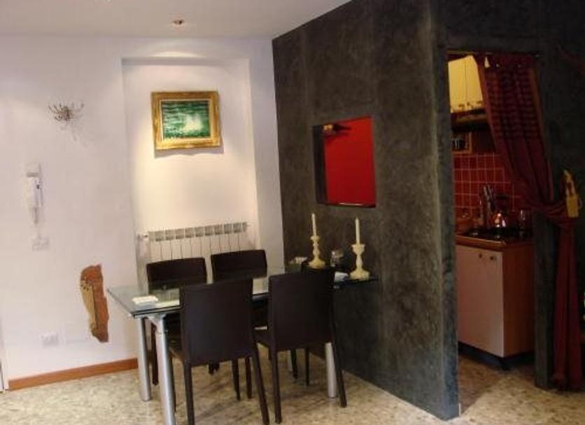 Dining room Photo