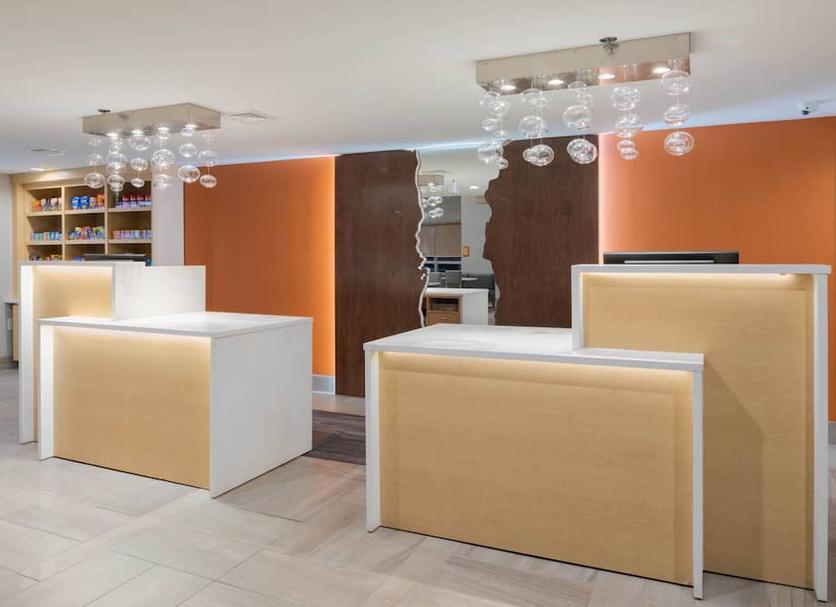 Front desk Photo