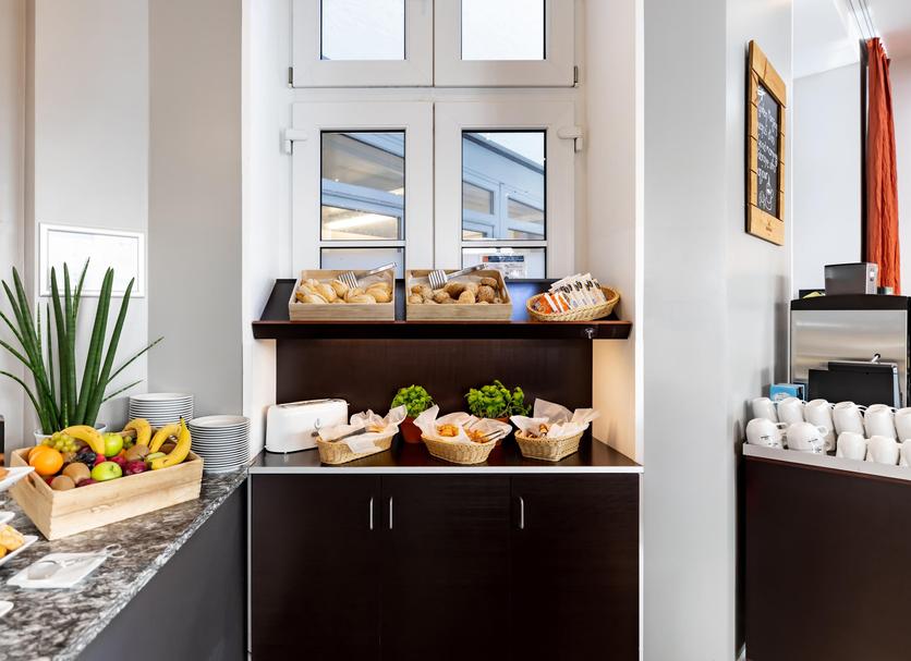 Buffet Photo