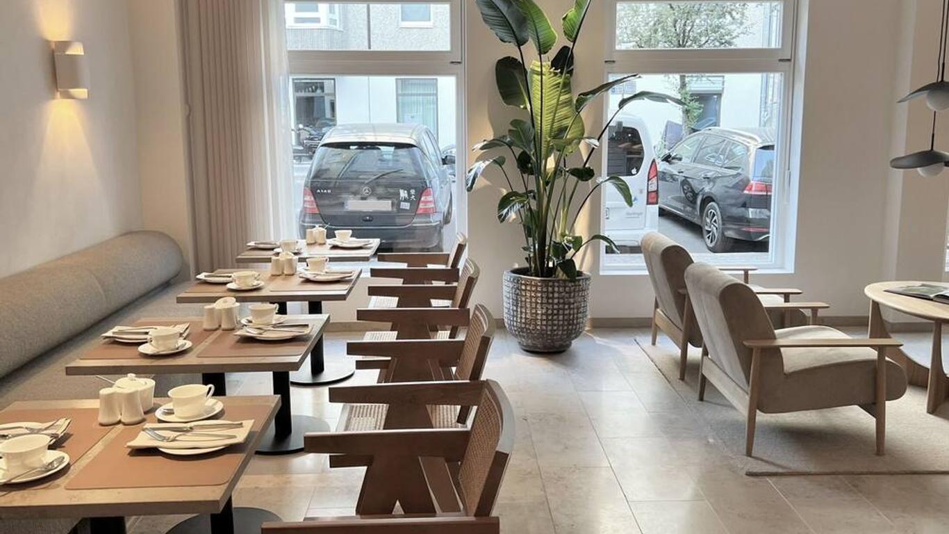 Adelante Boutique Hotel