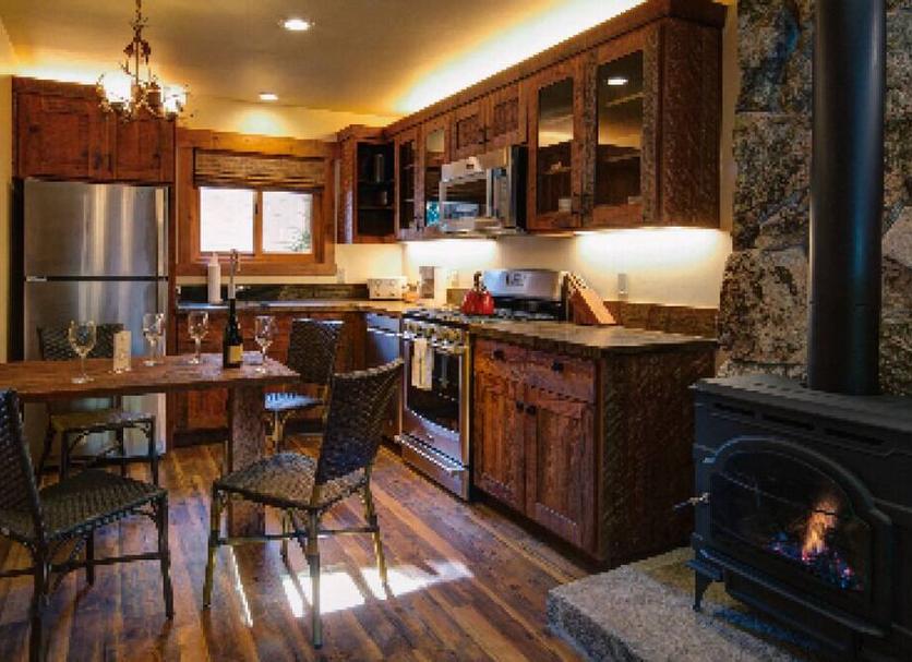 Kitchen Photo