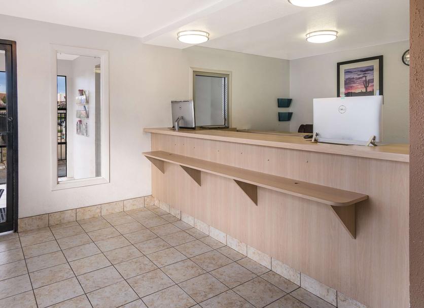 Front desk Photo