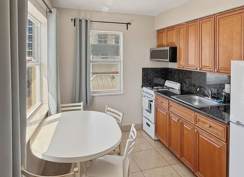 Kitchen Photo