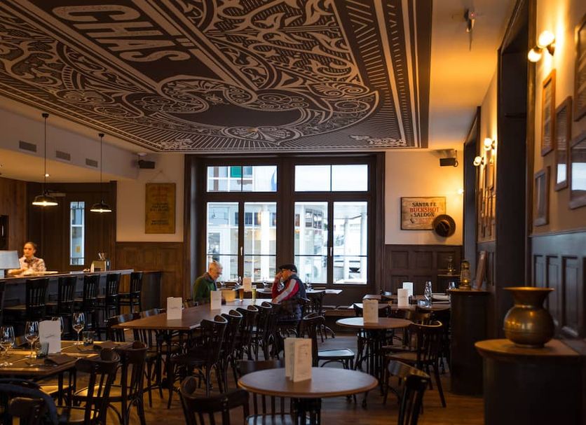 Restaurant Photo