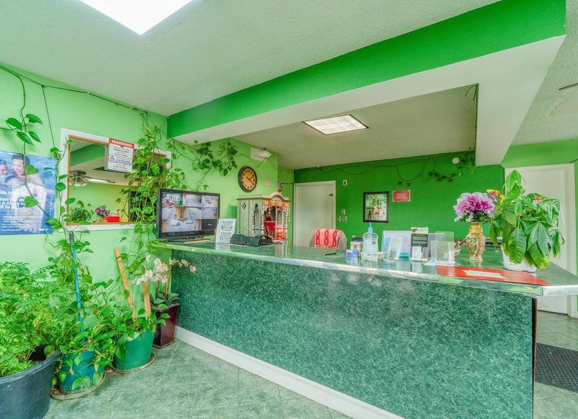 Front desk Photo