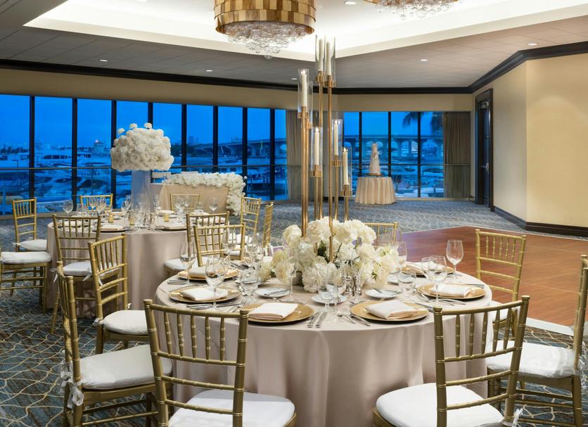 Banquet hall Photo