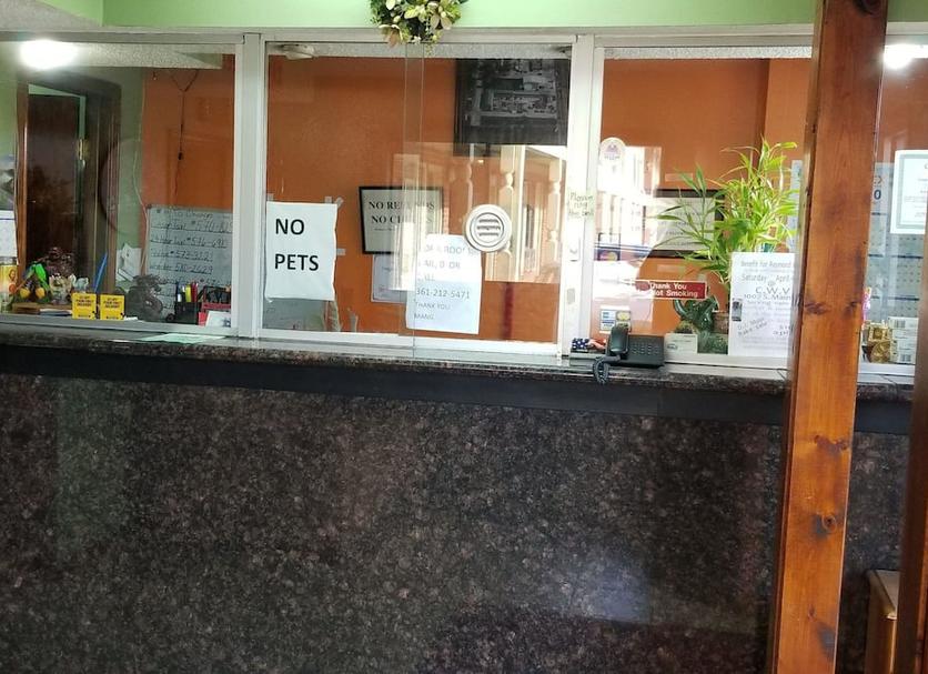 Front desk Photo