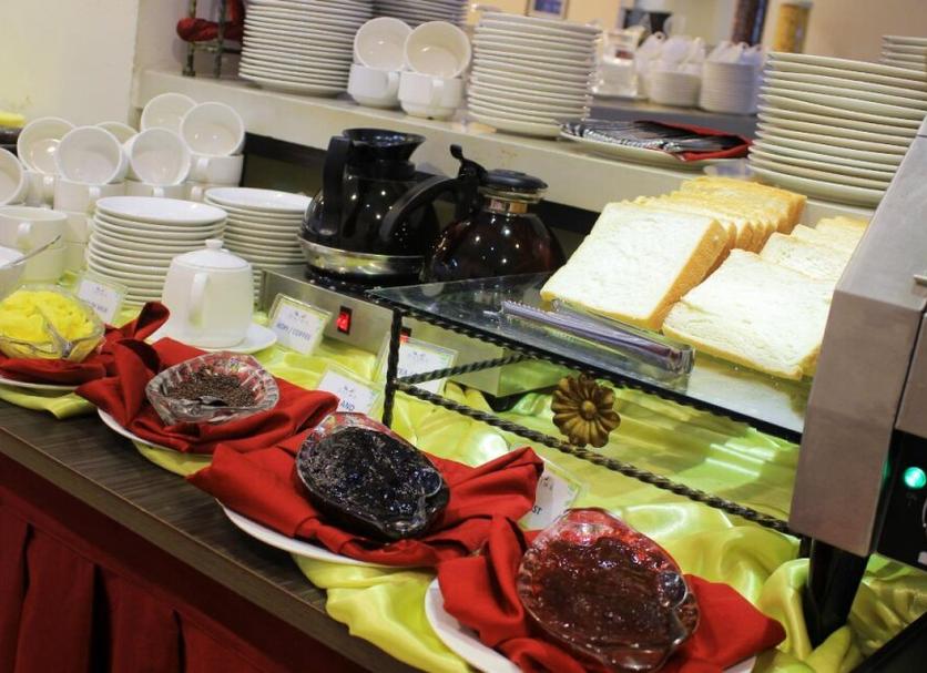 Buffet Photo