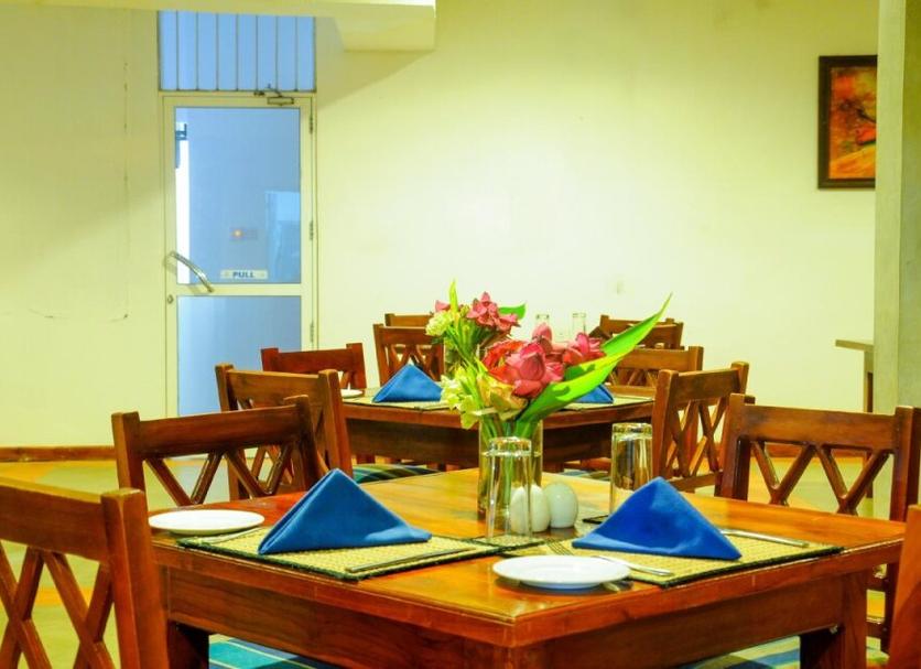 Dining room Photo