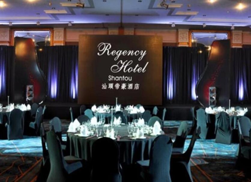 Banquet hall Photo