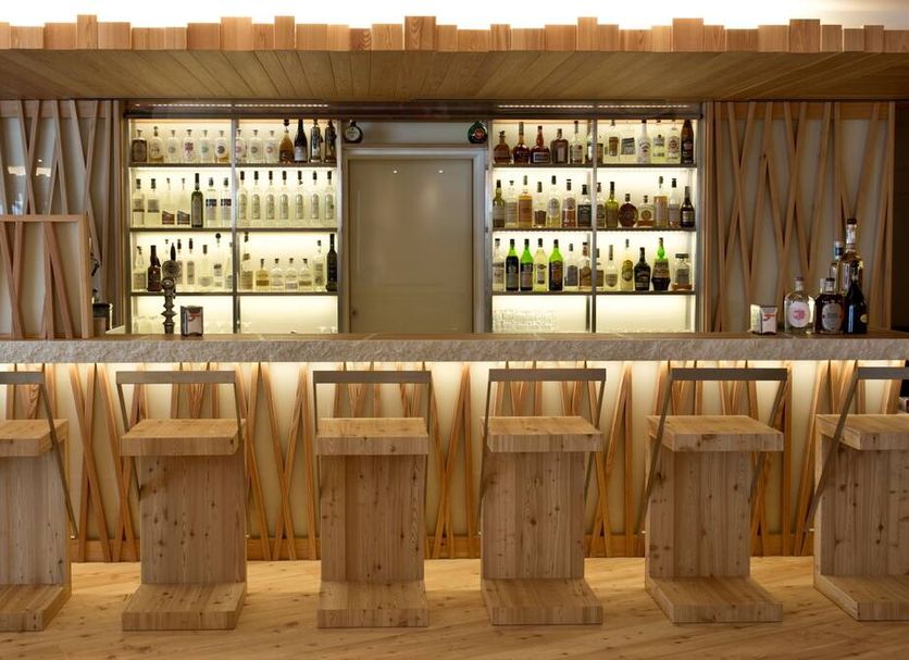 Bar Photo