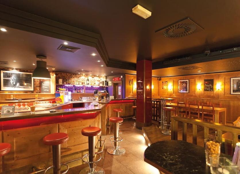 Bar Photo