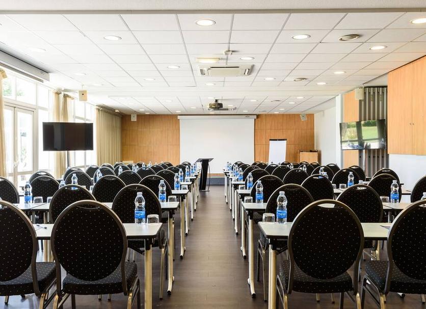 Conference room Photo