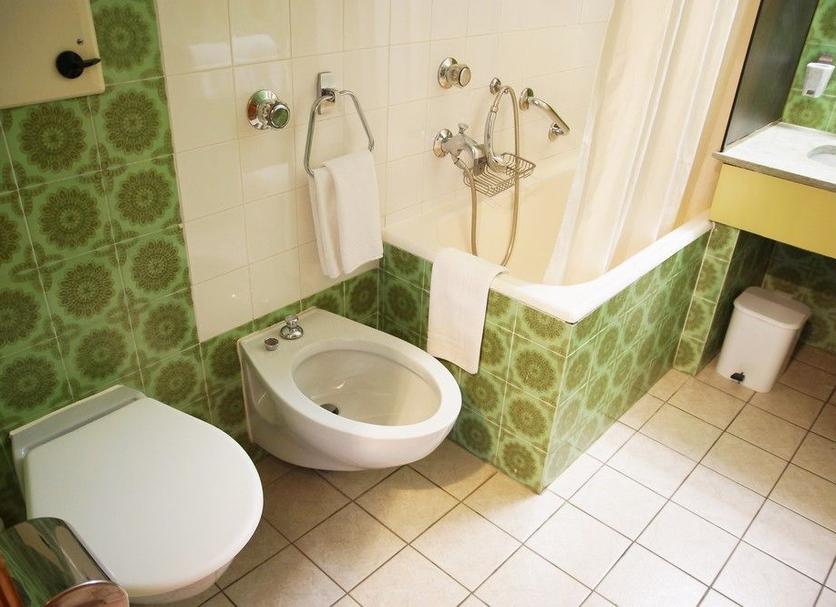 Bathroom Photo