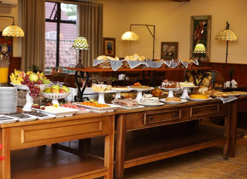 Buffet Photo