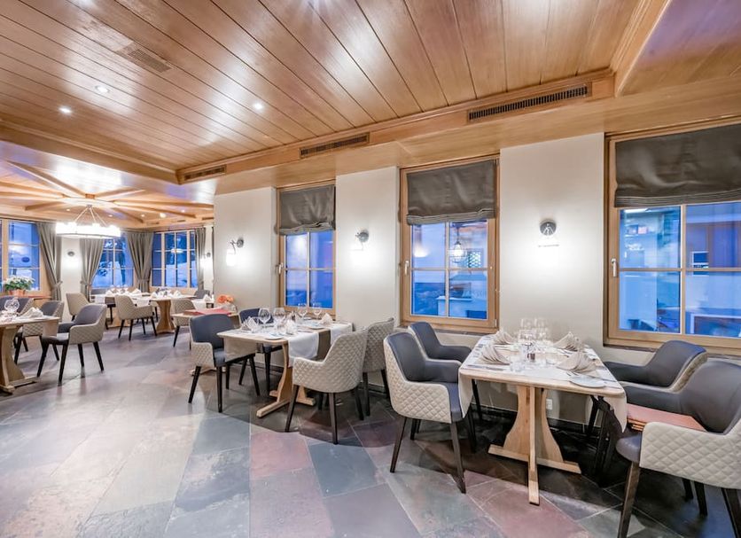 Restaurant Photo
