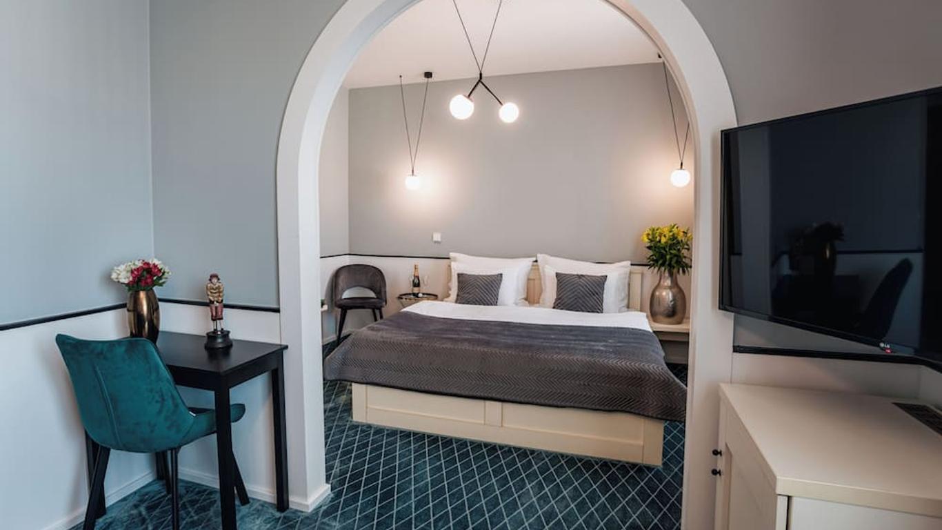 Hotel Golfi