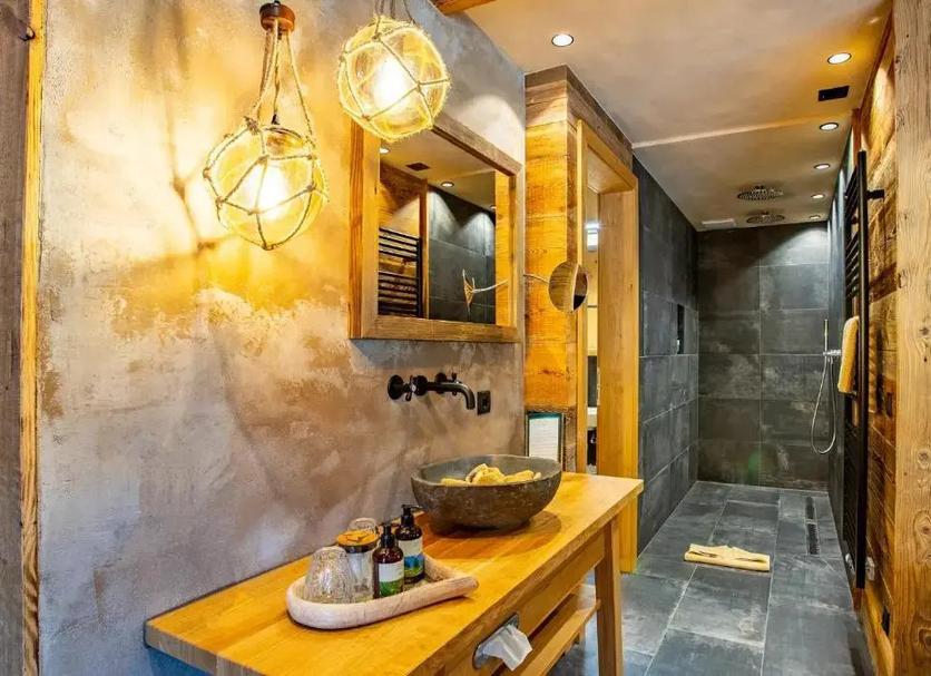 Bathroom Photo