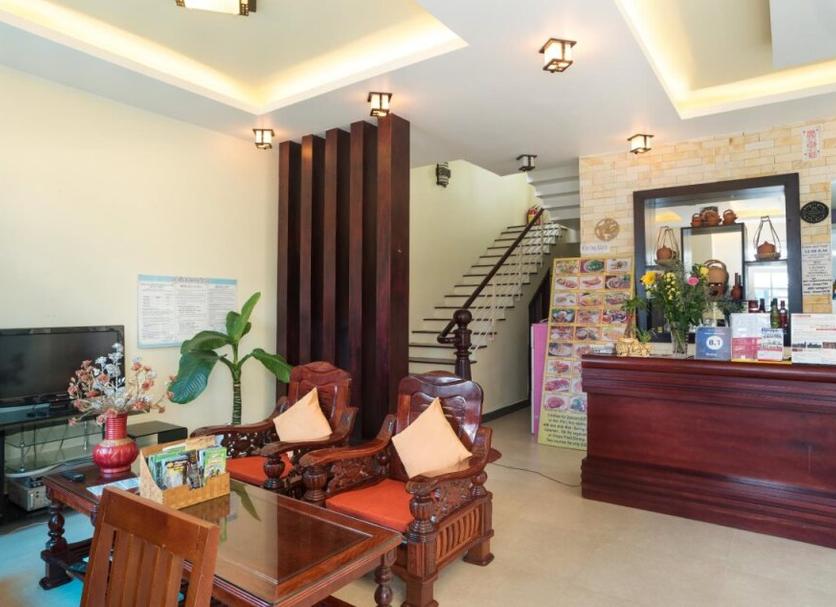 Front desk Photo