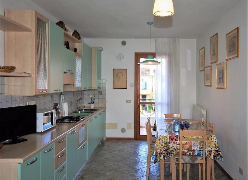 Kitchen Photo