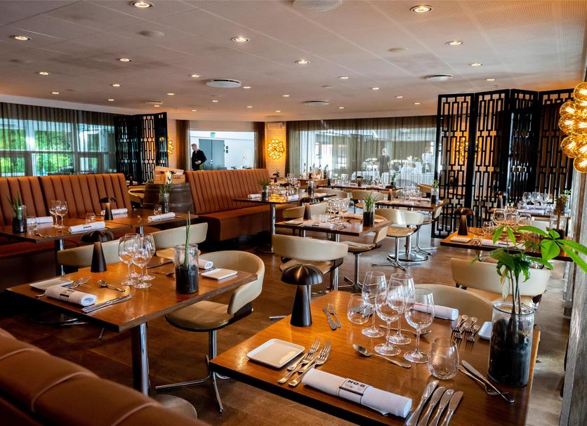 Restaurant Photo