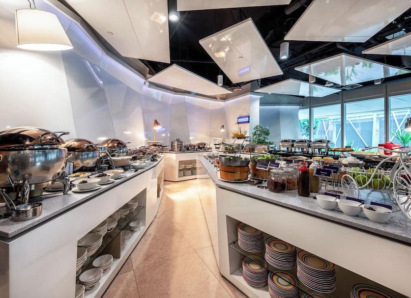 Buffet Photo