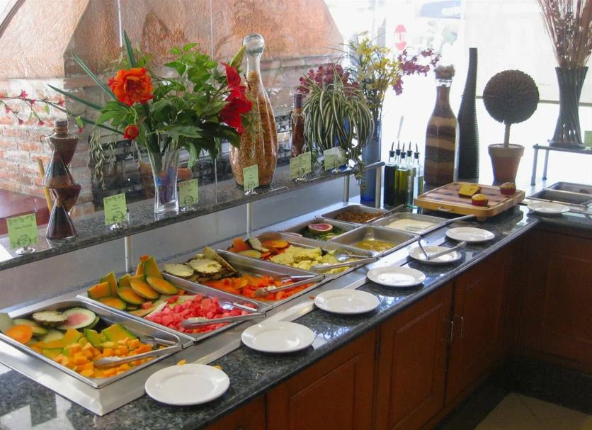 Buffet Photo