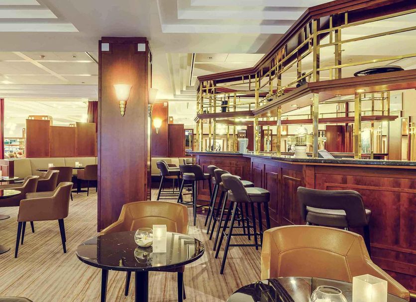 Bar Photo