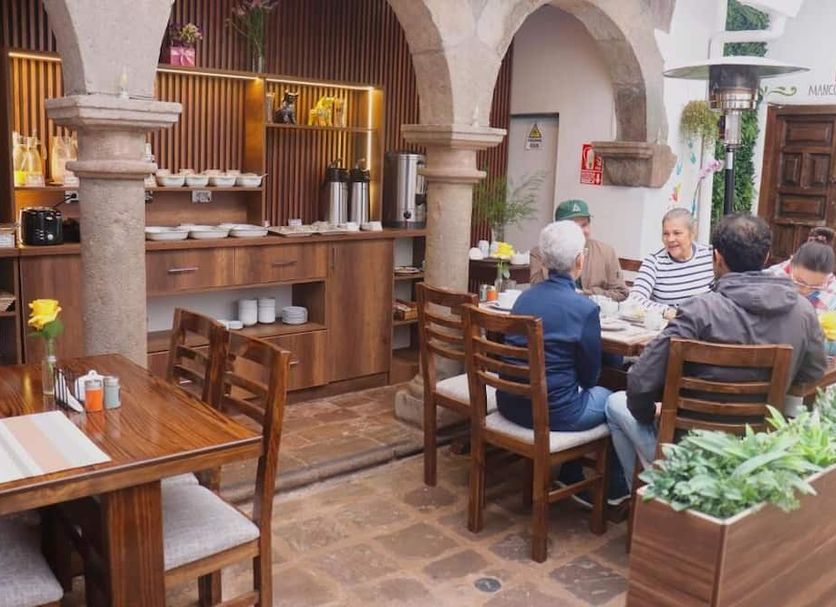 Restaurant Photo